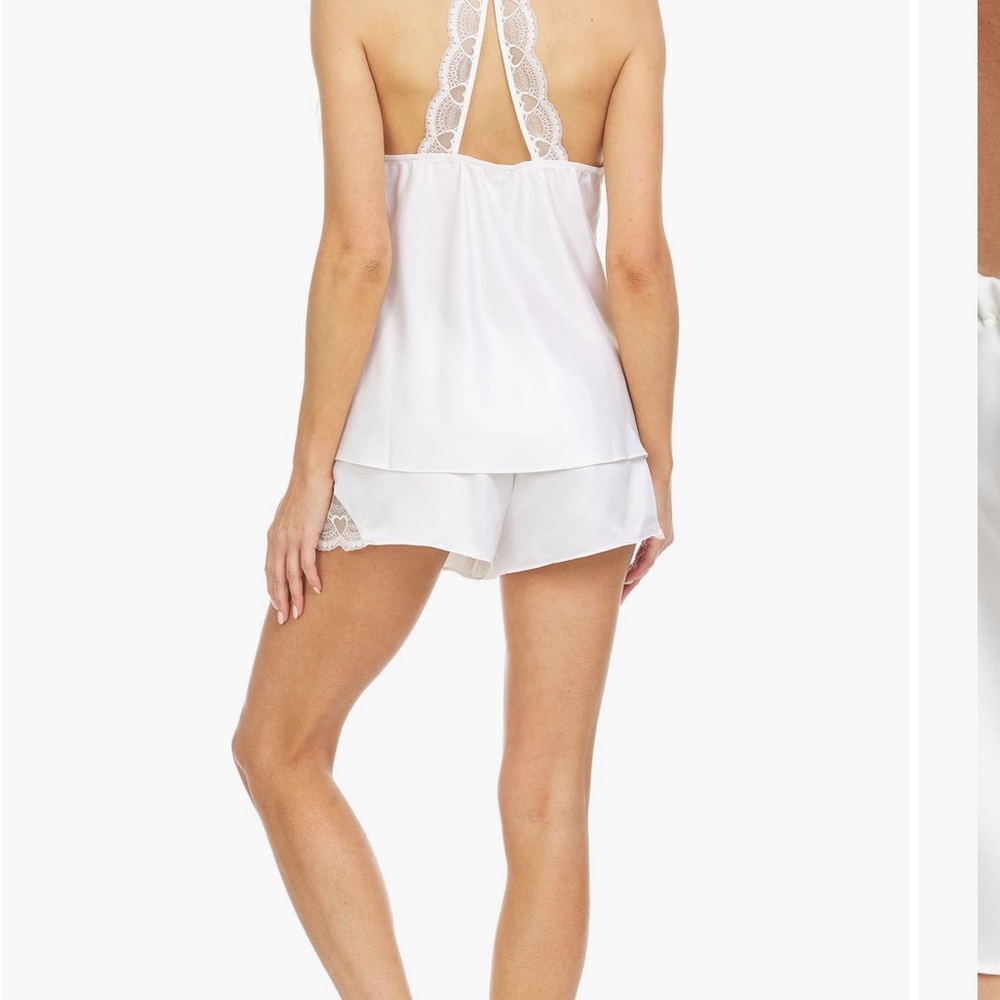 Flora by Flora Nikrooz Elegant White Lace Trim 2 piece Sleepwear Set NWT - Picture 2 of 4